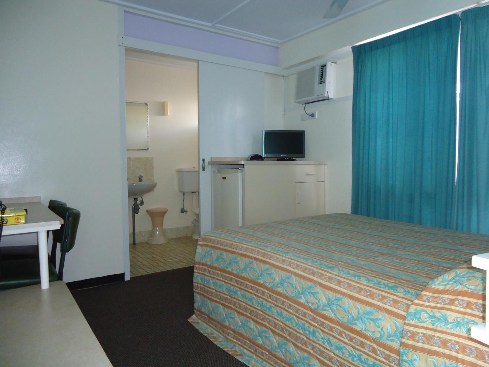 Moondarra Motel Innisfail Buitenkant foto