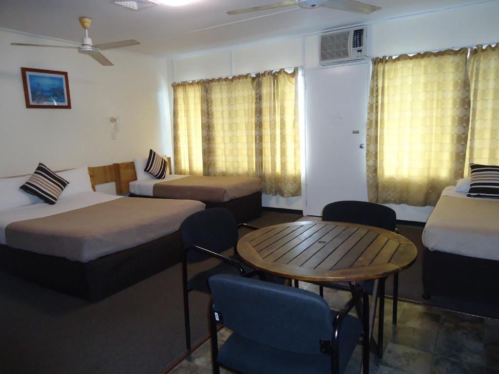 Moondarra Motel Innisfail Kamer foto