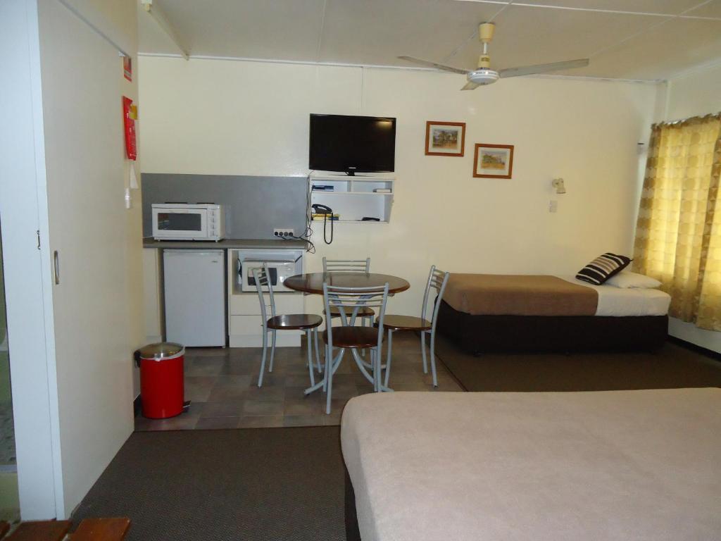 Moondarra Motel Innisfail Kamer foto