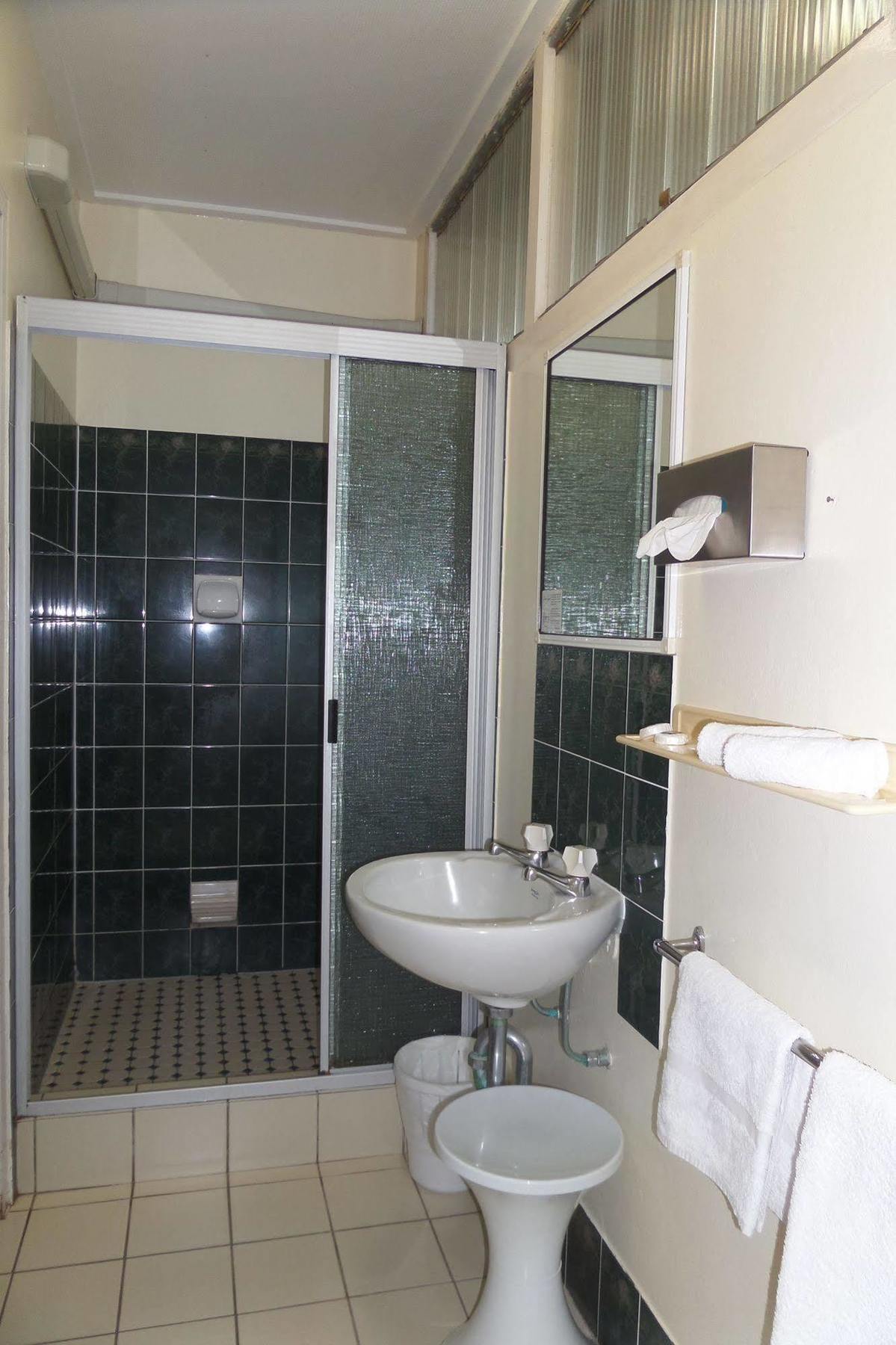 Moondarra Motel Innisfail Buitenkant foto